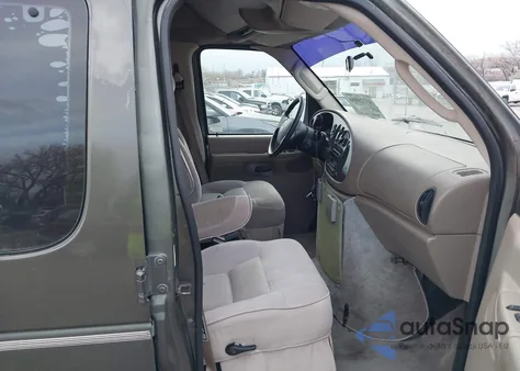 2003 Ford E-250 Recreational z USA, uszkodzony, nr VIN 1FDPE24L33HA84249